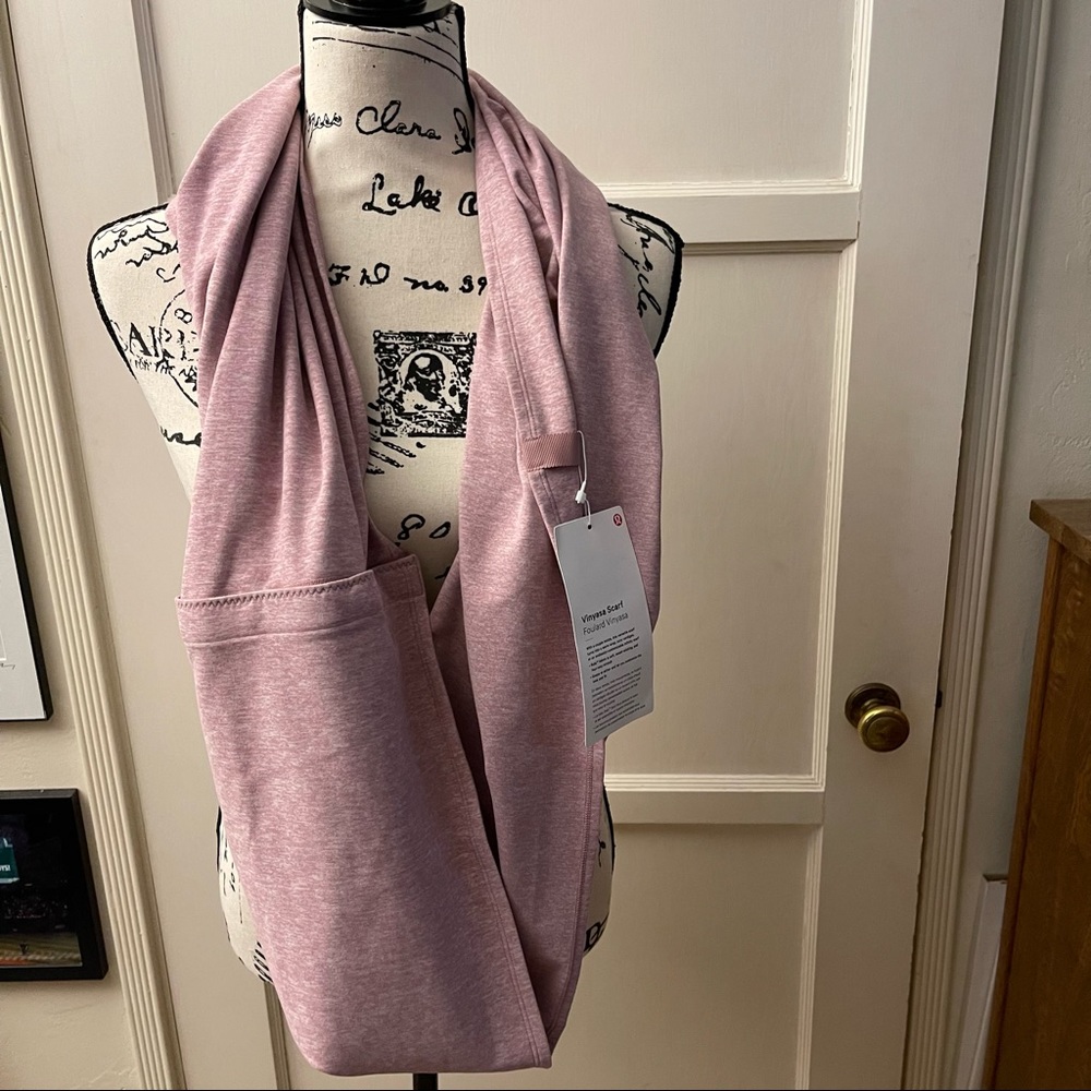 BNWT Lululemon Vinyasa Scarf *Rulu - Picture 6 of 8